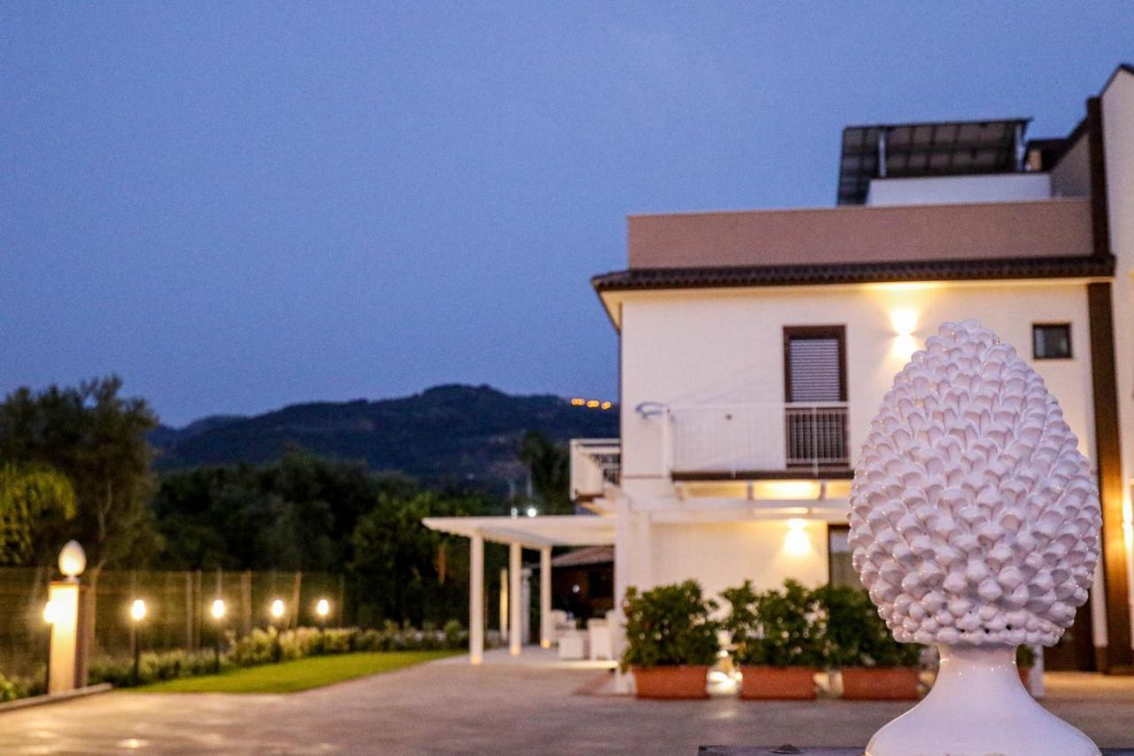 B&B Il Girasole Capo dʼOrlando Exterior foto