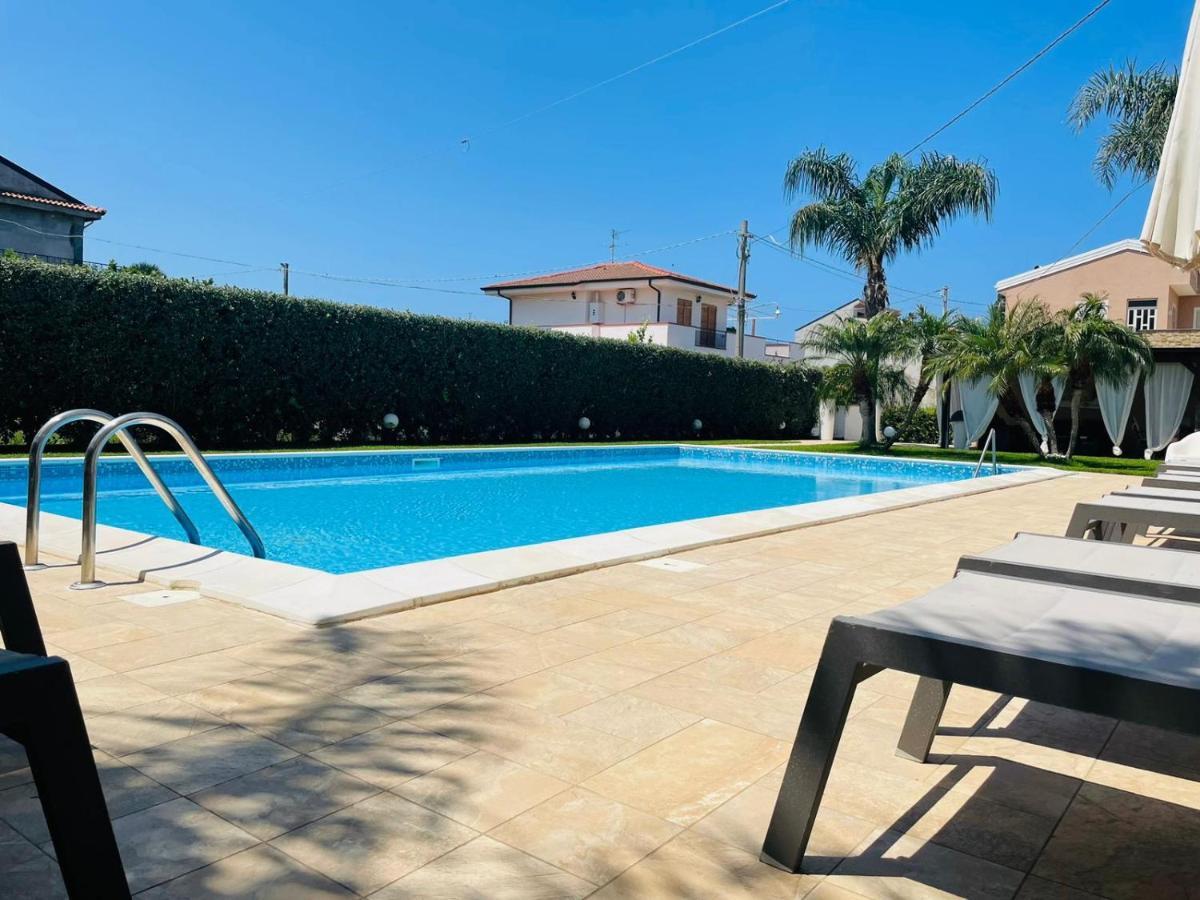 B&B Il Girasole Capo dʼOrlando Exterior foto