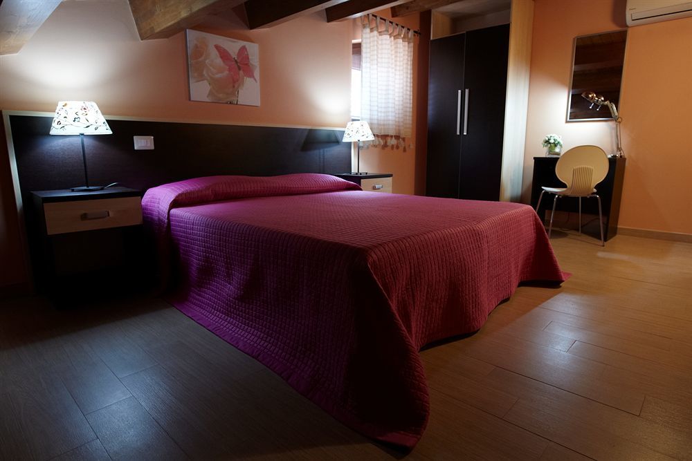 B&B Il Girasole Capo dʼOrlando Exterior foto